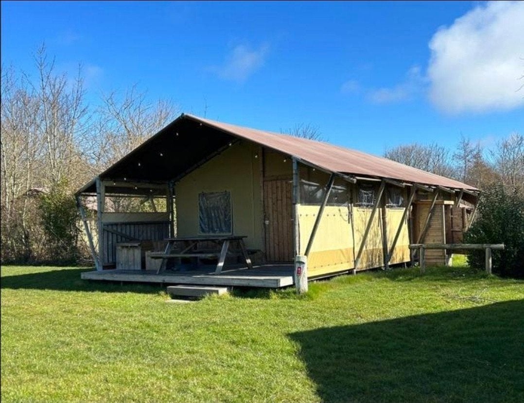 Luxe Safaritent met inventaris 75m2 lodge glamping!, Caravans en Kamperen, Ophalen, Gebruikt, Meer dan 6