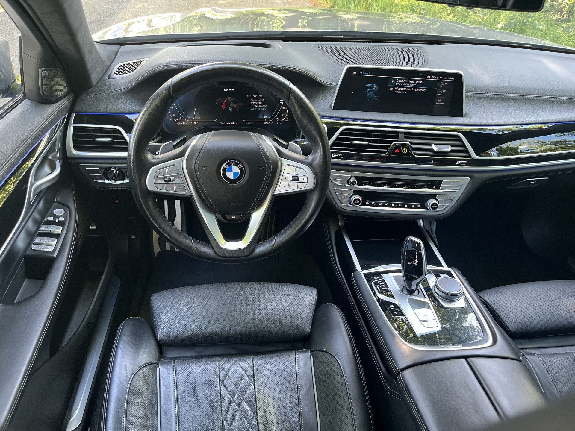 BMW 7 Serie 745e High Executive M-Sport/ Schuif-kantel dak /, Auto's, Automaat, Achterwielaandrijving, Gebruikt, Euro 6