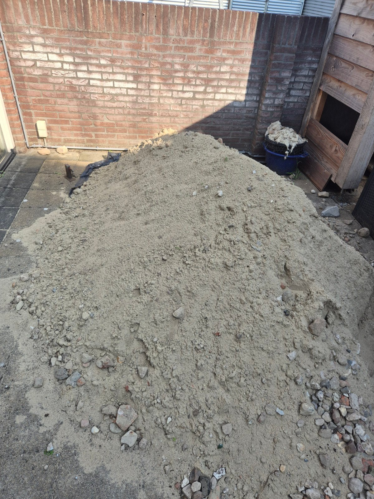 gratis geel zand 1 tot 1.5 kub, Tuin en Terras, Zand, Ophalen, Ophoogzand