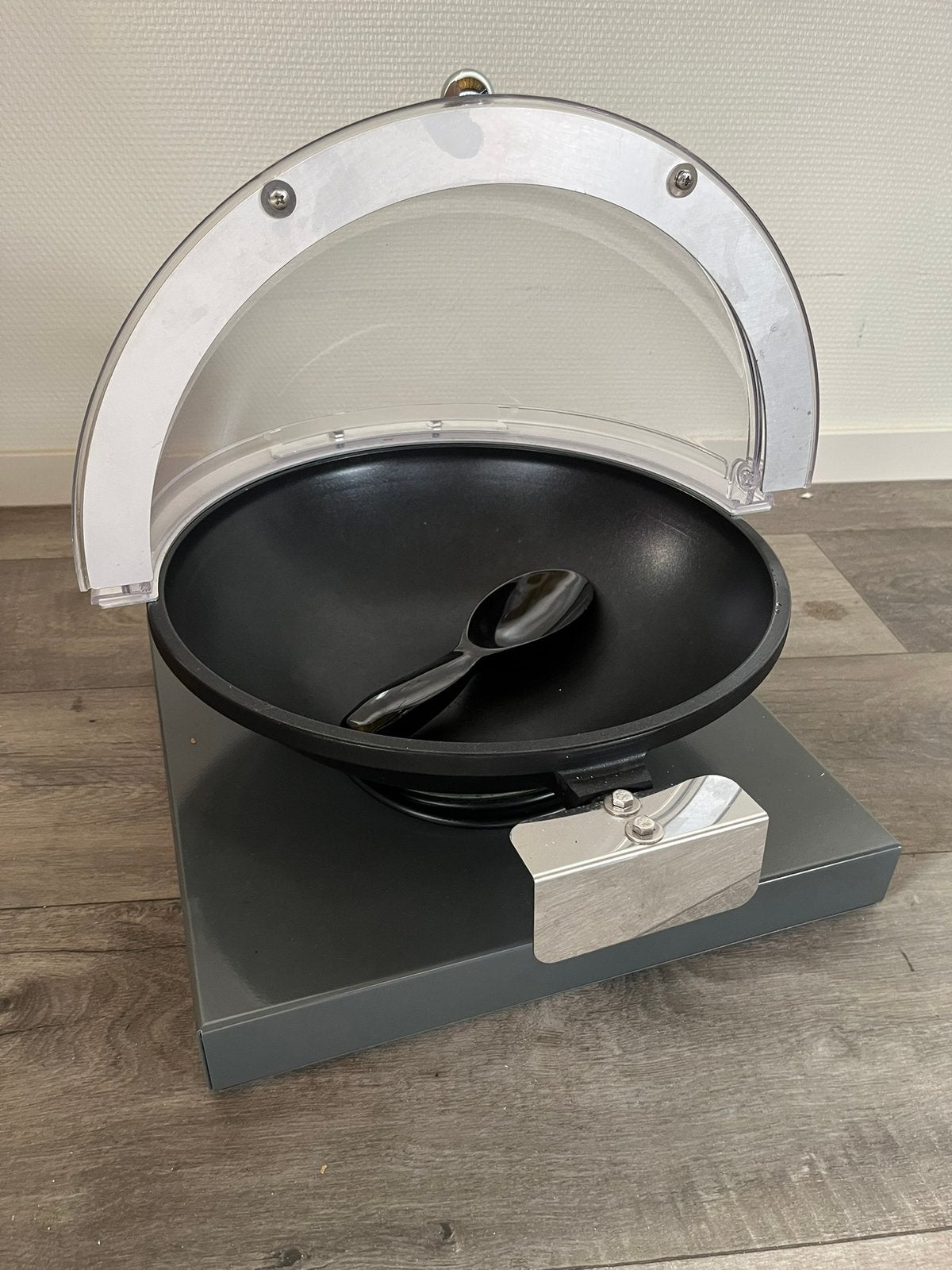 Verwarmde Notenschalen – 3 stuks – Ø 35 cm – Horeca, Overige typen, Ophalen of Verzenden, Zo goed als nieuw