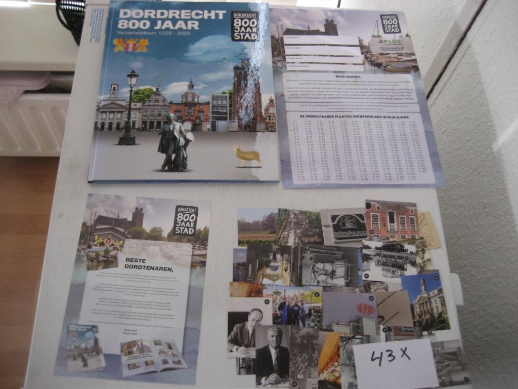 dordrecht 800 jaar plaatjesboek, Ophalen of Verzenden, Gelezen, Plaatjesalbum