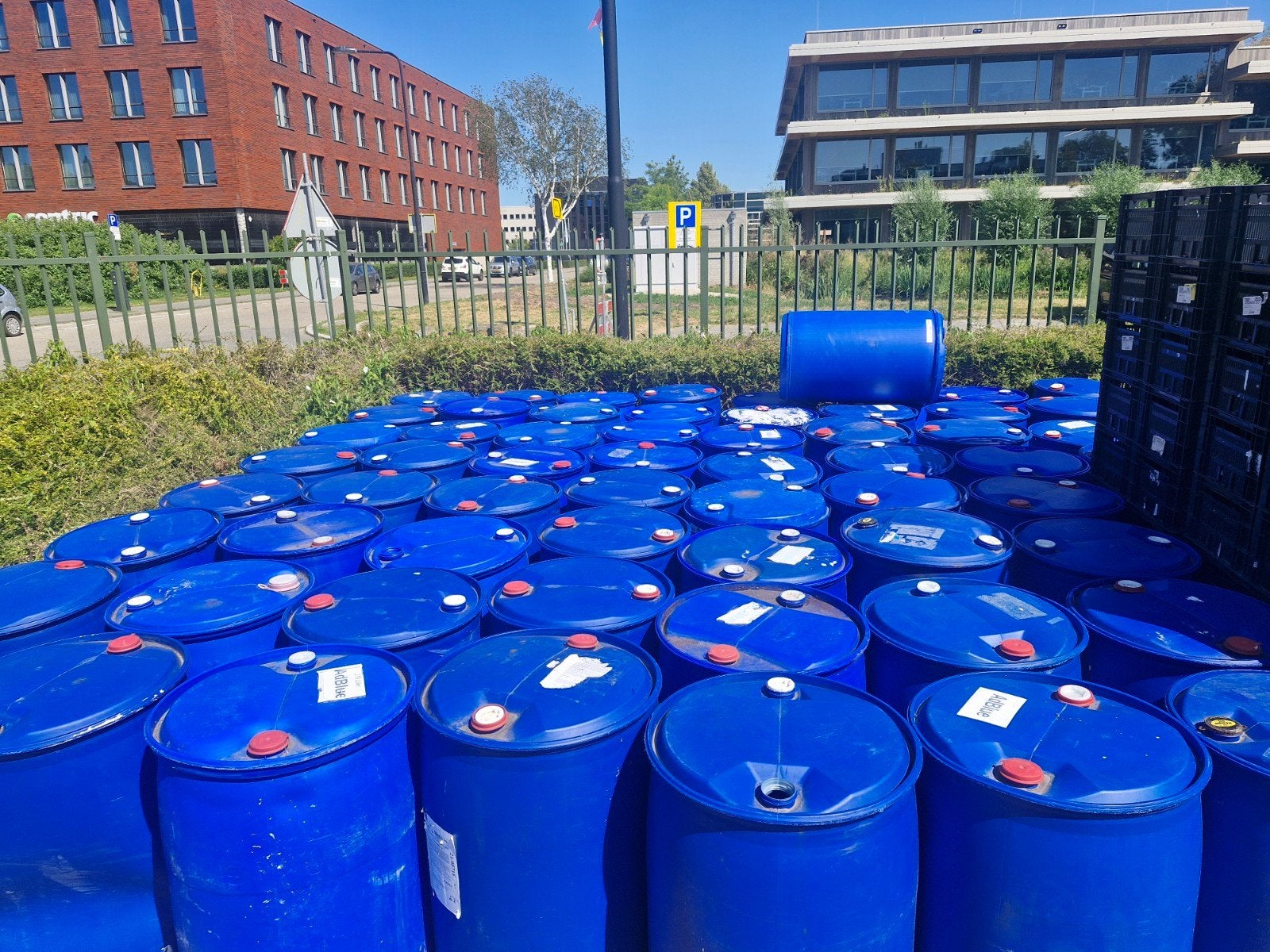 blauwe 210 L vaten, 150 liter of meer, Ophalen