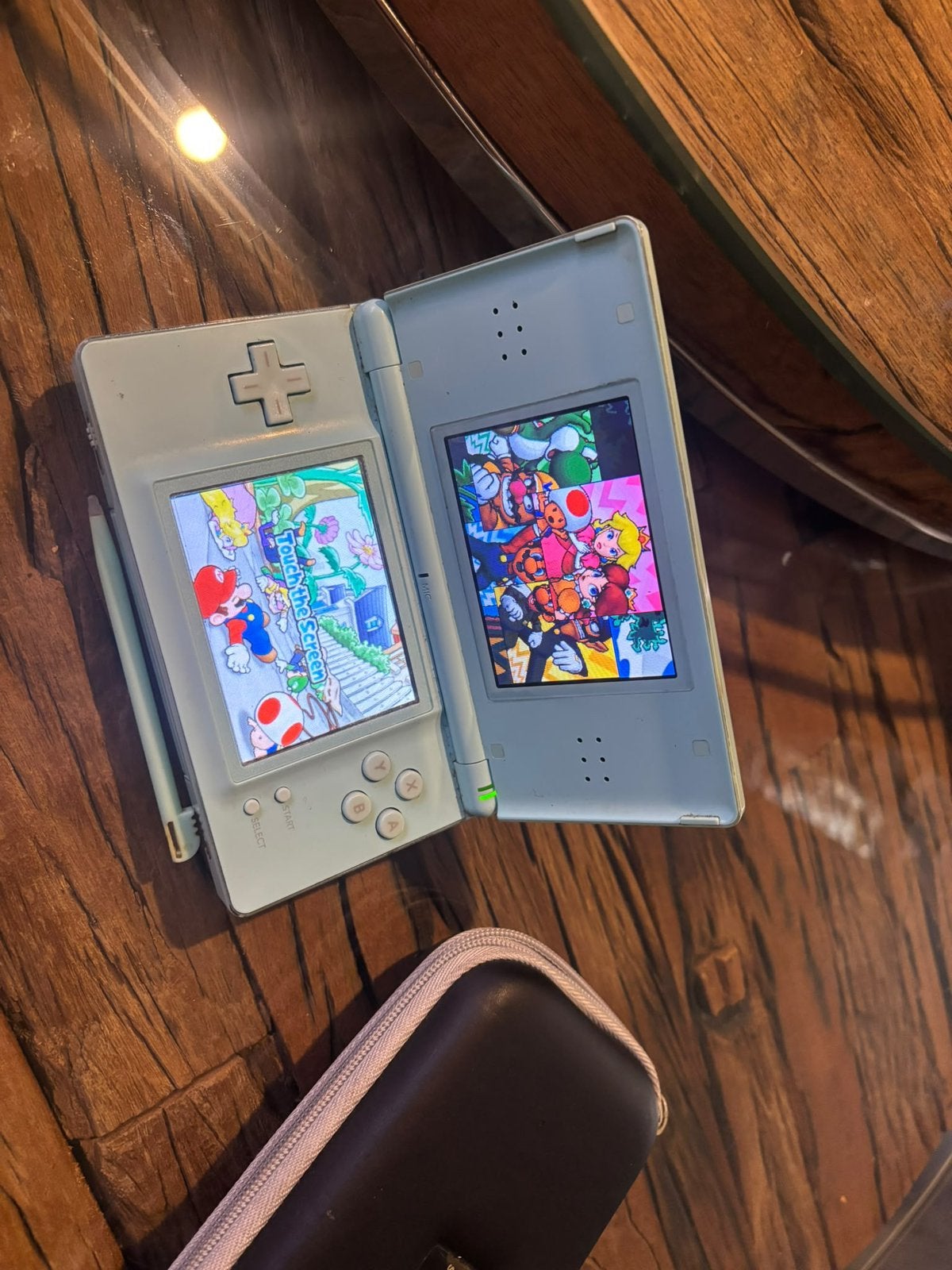 Nintendo Ds lite + 7 ganes, Spelcomputers en Games, Spelcomputers | Nintendo DS, Ophalen, Met games, Zo goed als nieuw, Groen