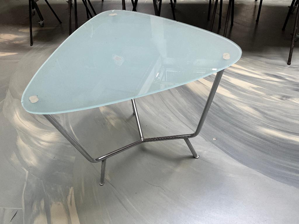 salontafel vintage 3-hoekig, Huis en Inrichting, Tafels | Salontafels, Ophalen, Gebruikt, 50 tot 100 cm, Vintage