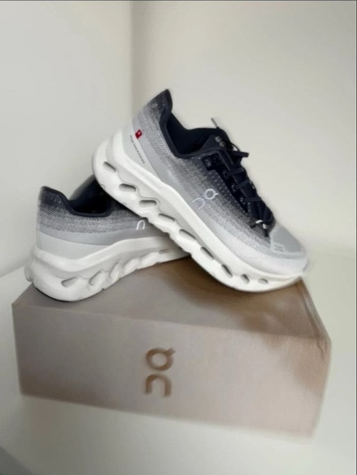 On cloud, Overige kleuren, Verzenden, Nieuw, Sneakers of Gympen