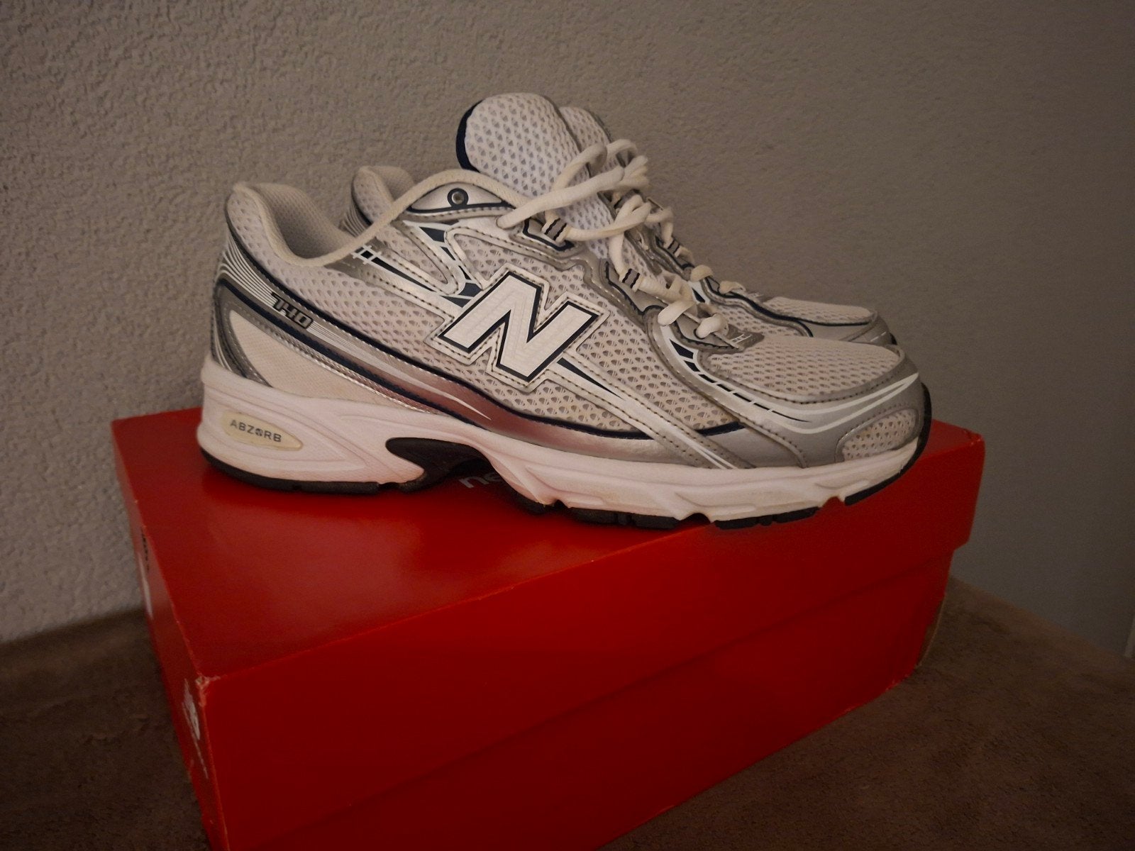 New Balance 740., New Balance, Wit, Ophalen of Verzenden, Sneakers of Gympen
