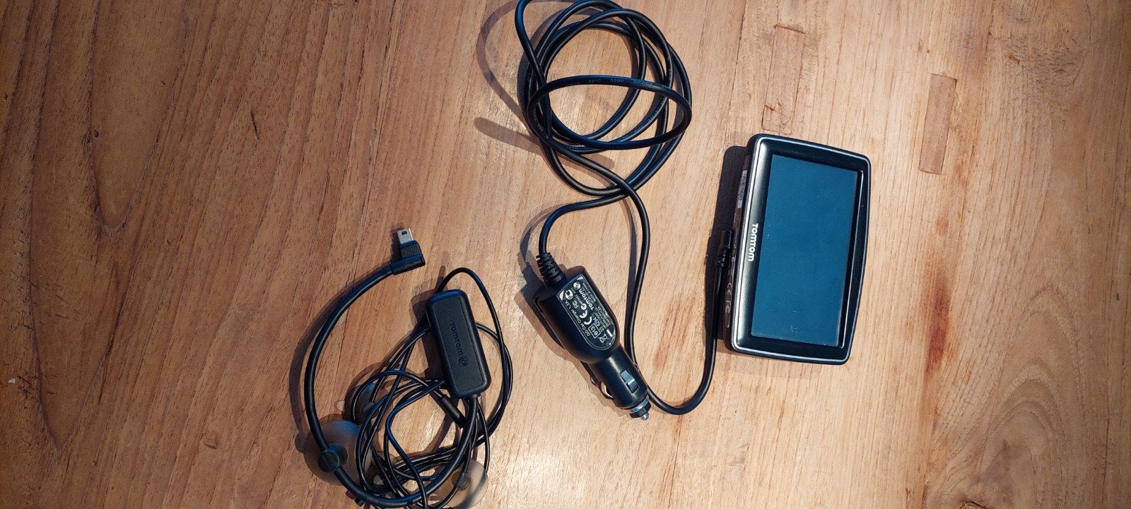 TomTom navigatiesysteem met accessoires, Ophalen of Verzenden, Gebruikt