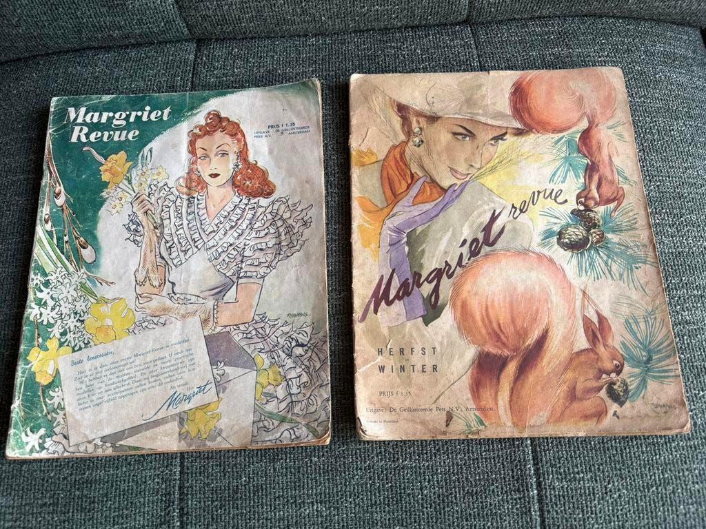 Zeer oude / vintage Margriet / Margriet revue 2x jaren 50, Ophalen of Verzenden, Gebruikt, Vrouw, Overige merken