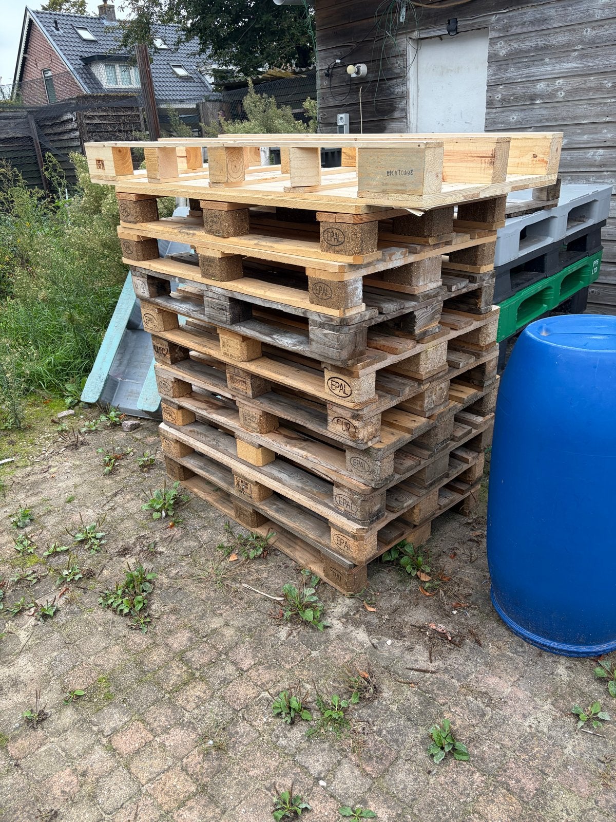 Diverse Pallets gratis af te halen in huizen, Ophalen, Gebruikt