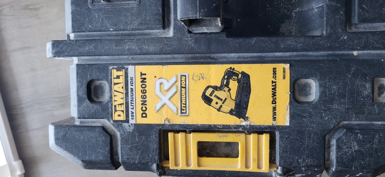 DeWalt DCN660NT 18V Lithium Ion Tacker/Nietmachine, Ophalen, Gebruikt, Tacker/nietmachine, DeWalt