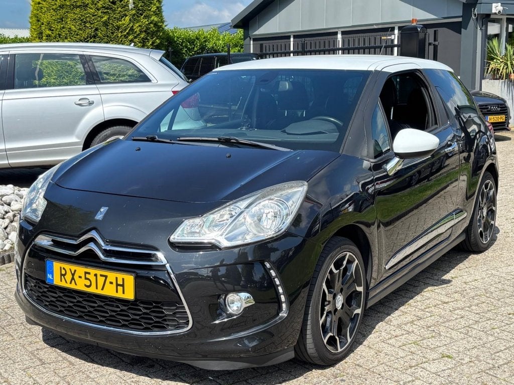 Citroën DS3 1.6 So Chic Zwart Sportvelgen 2012 Wit Dak, Auto's, Citroën, Euro 5, Stof, 4 cilinders, Zwart