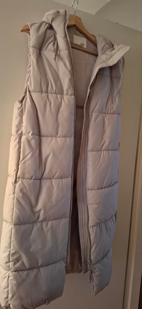 Twee dames bodywarmers - Beige en Donkerblauw, Kleding | Dames, Bodywarmers, Beige, Ophalen of Verzenden, Maat 34 (XS) of kleiner