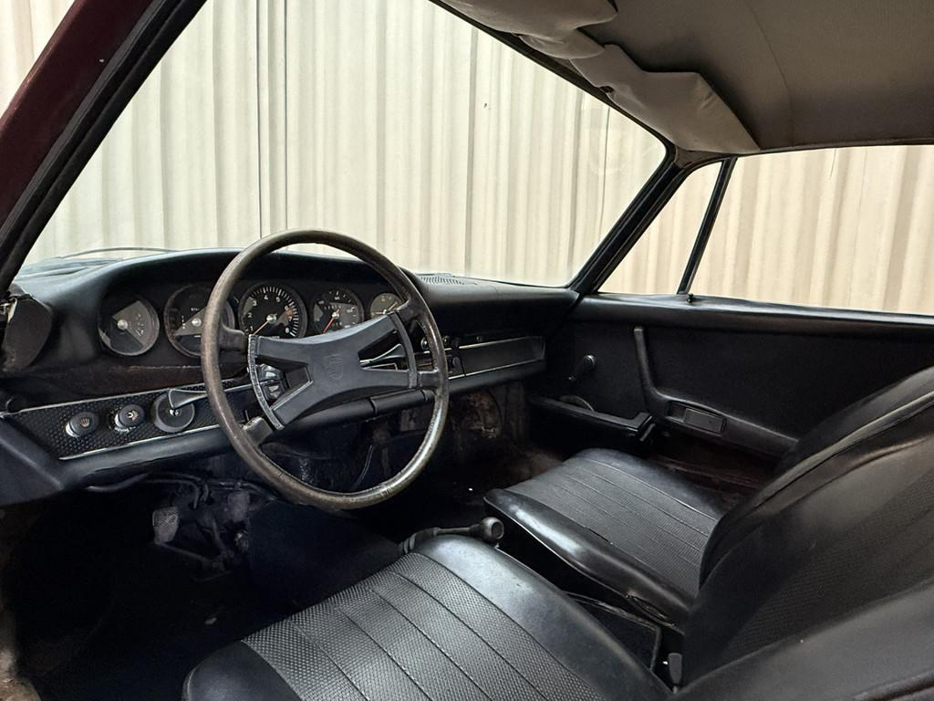 Porsche 911 T 2.0 Coupé FIRST SERIES / 1969 / Kardex / Fuch, Achterwielaandrijving, Zwart, Leder, Bedrijf