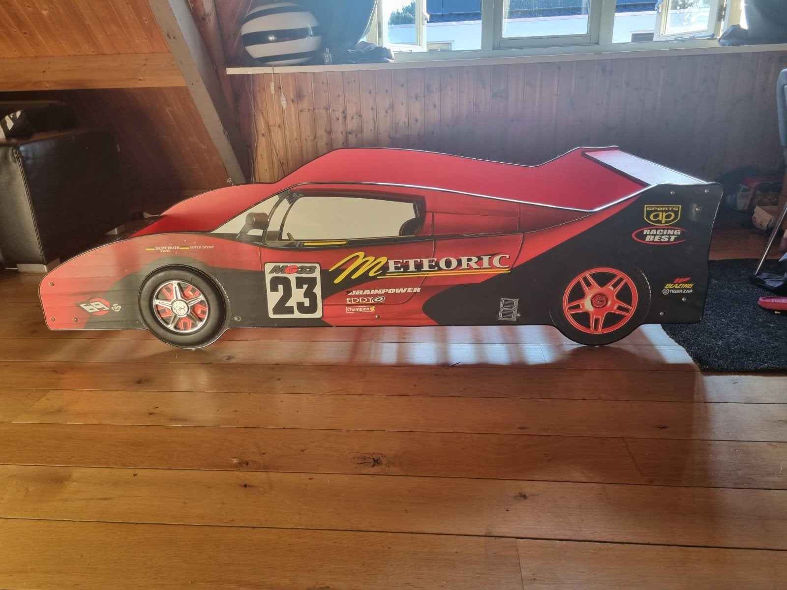 Raceauto kinderbed met lattenbodem, Huis en Inrichting, Slaapkamer | Bedden, Ophalen, Eenpersoons, Auto bed, Rood