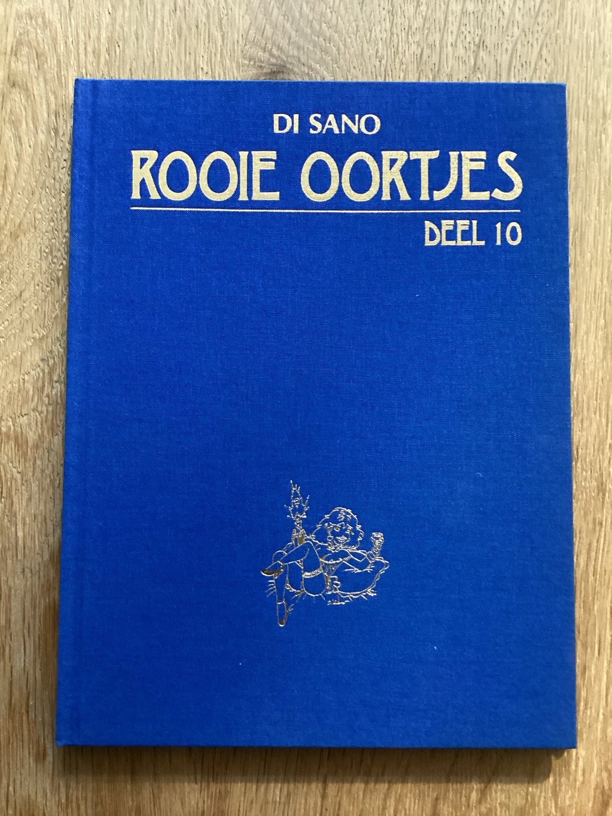 Rooie Oortjes Deel 10 - Gesigneerd met filmplaat, Boeken, Eén stripboek, Ophalen of Verzenden, Zo goed als nieuw