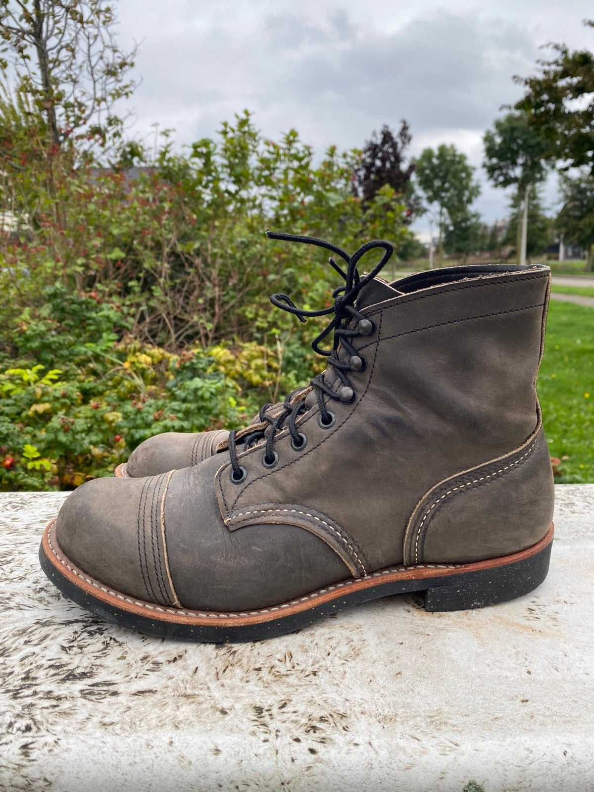 Red Wing 8116 Iron Ranger Charcoal US8D/41, Kleding | Heren, Ophalen of Verzenden, Zo goed als nieuw, Zwart