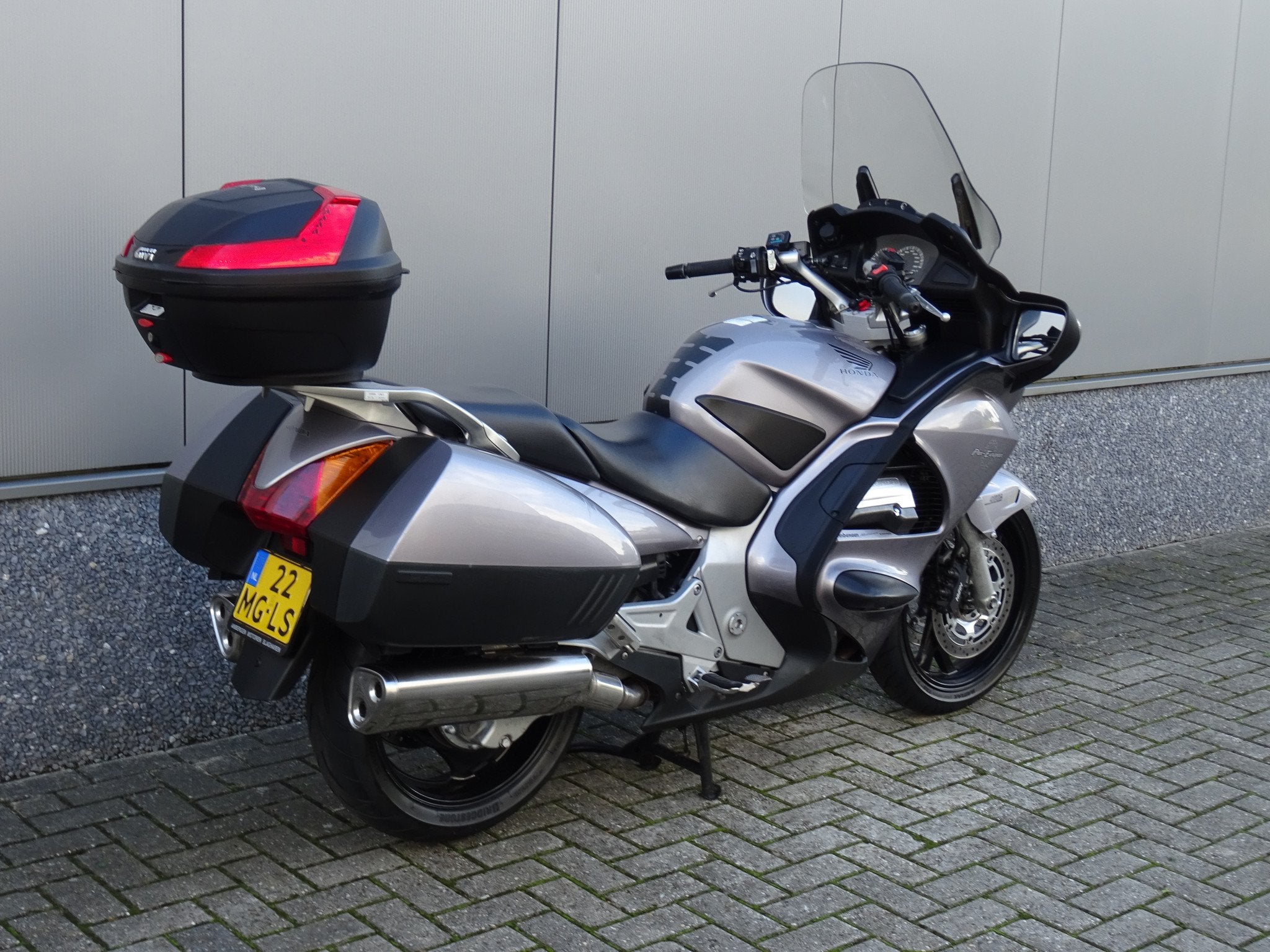Honda ST 1300 PAN EUROPEAN ABS (bj 2003), Toermotor, 1300 cc, Gebruikt, Bedrijf