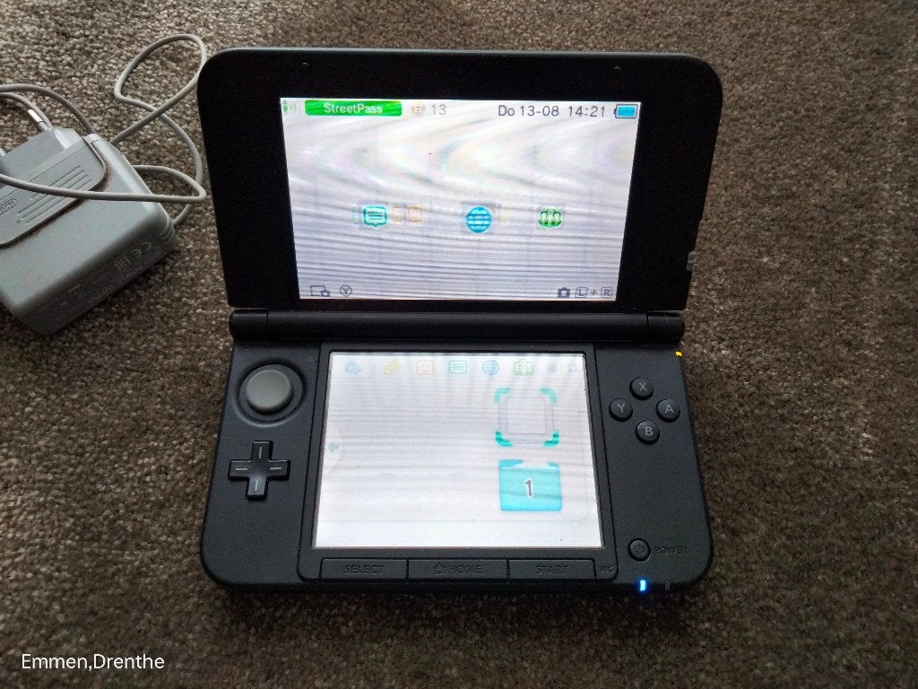 Nintendo 3DS XL - Zilver met oplader, Spelcomputers en Games, Ophalen of Verzenden, Gebruikt, Zilver, 3DS XL