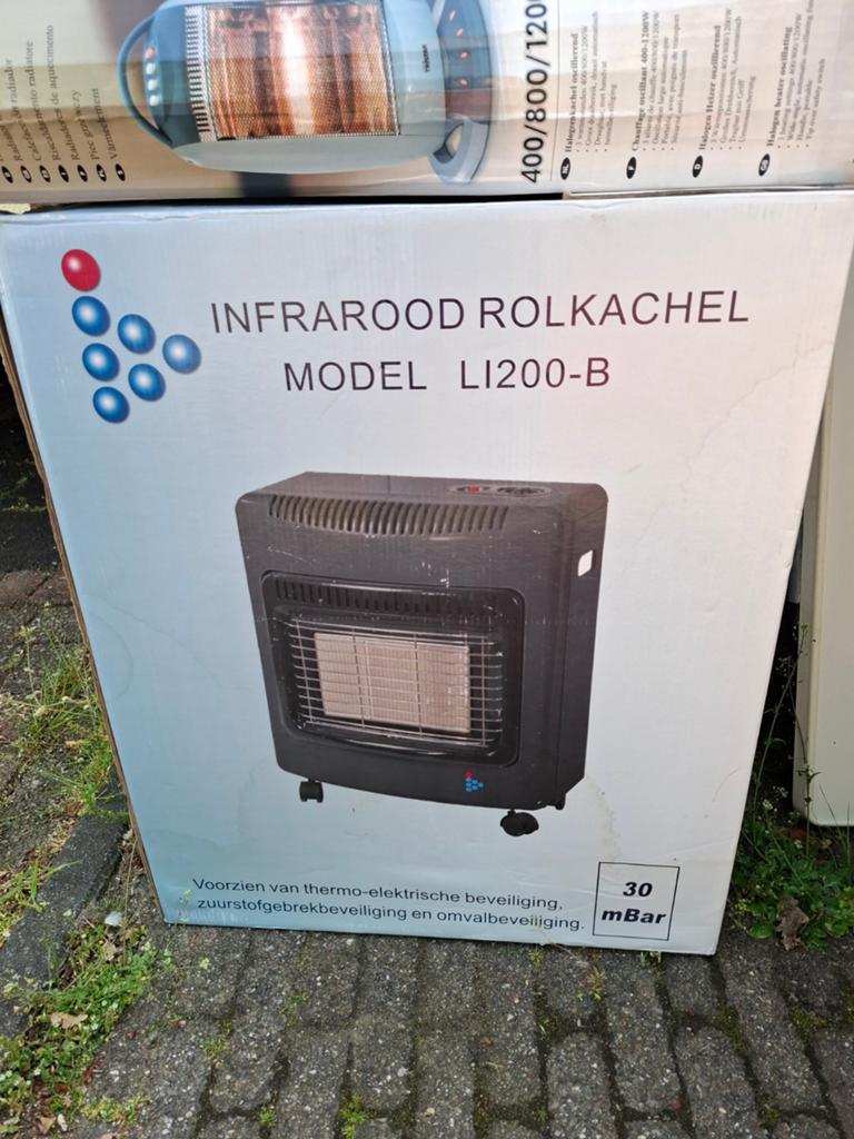 Gaskachel, Caravans en Kamperen, Ophalen, Zo goed als nieuw