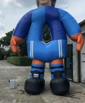 Voetbalattractie: stropdasschieten te huur, huren, Ophalen of Verzenden, Gebruikt, Oranje of Koningsdag
