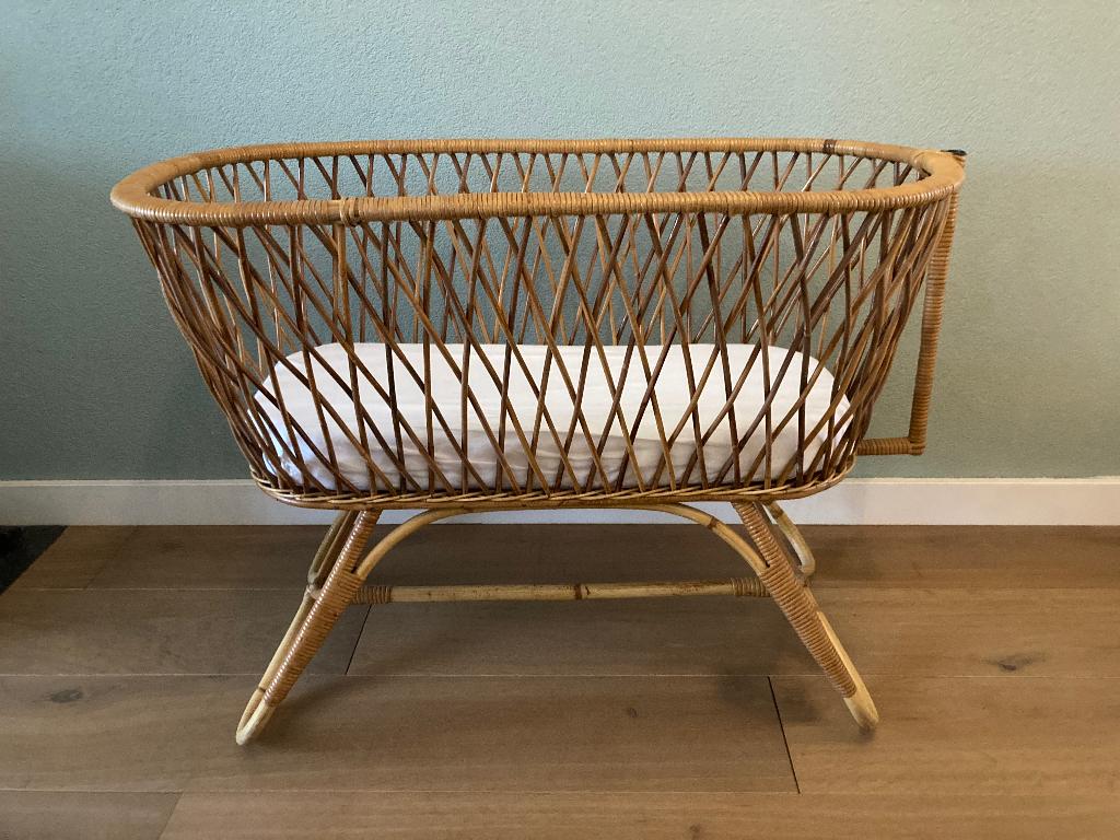 Rotan wieg, Ophalen, Gebruikt, Wieg