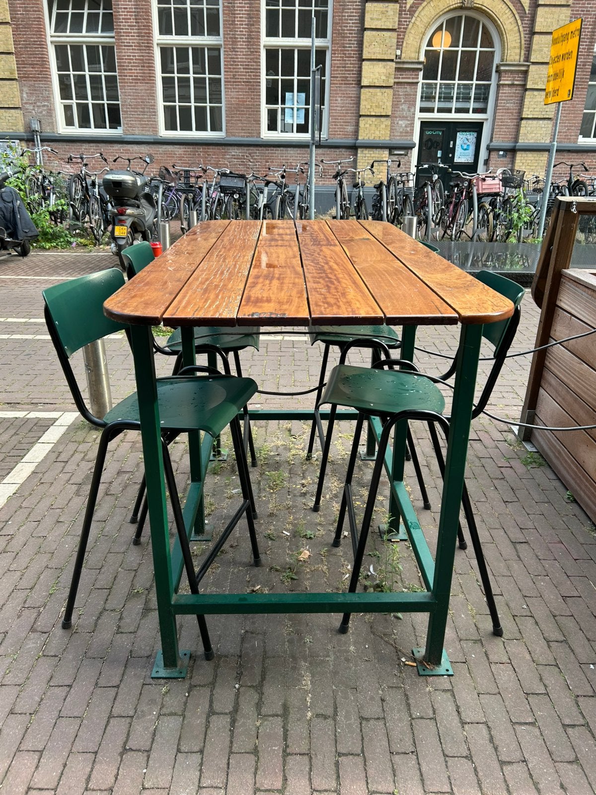 Hoge tafel (2 stuks), Ophalen, Zo goed als nieuw