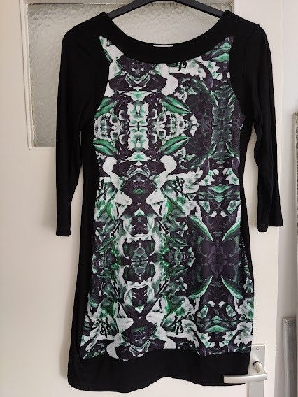 Trend One dames jurk zwart met wit / groene patroon motief, Maat 38/40 (M), Zwart, Ophalen of Verzenden, Boven de knie