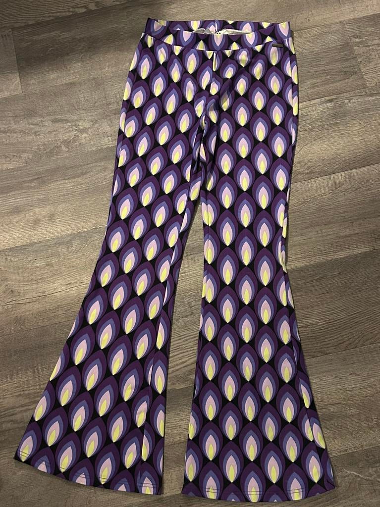 Colourful Rebel flared pants paars/geel, maat L, Paars, Maat 42/44 (L), Nieuw, Ophalen of Verzenden