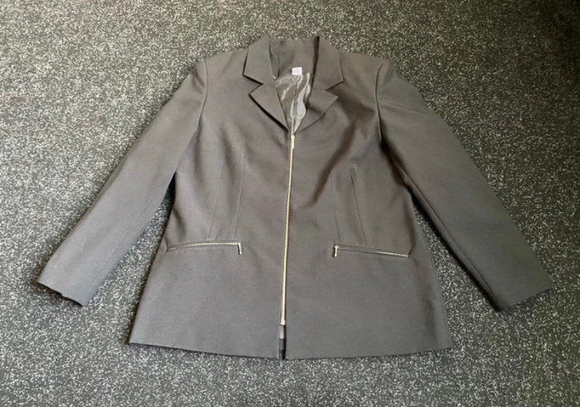 Mooi zwarte blazer jasje. Maat L, Verzenden, Zwart, Maat 42/44 (L), Zo goed als nieuw