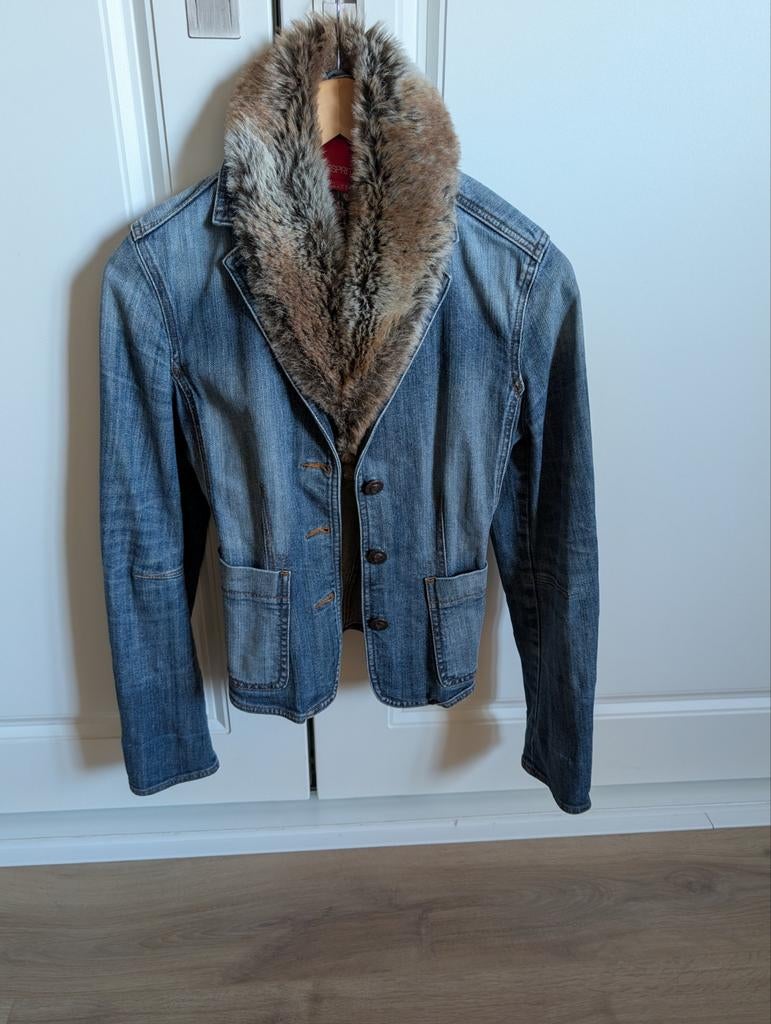 Spijkerjasje vintage met afneembaar bontje, Ophalen of Verzenden, Zo goed als nieuw, Maat 38/40 (M), Blauw