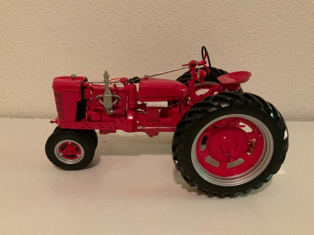 Farmall H 1941 Franklin Mint B11YB33 rubber wielen 1:12, Ophalen of Verzenden, Gebruikt, 1:9 t/m 1:12, Overige typen