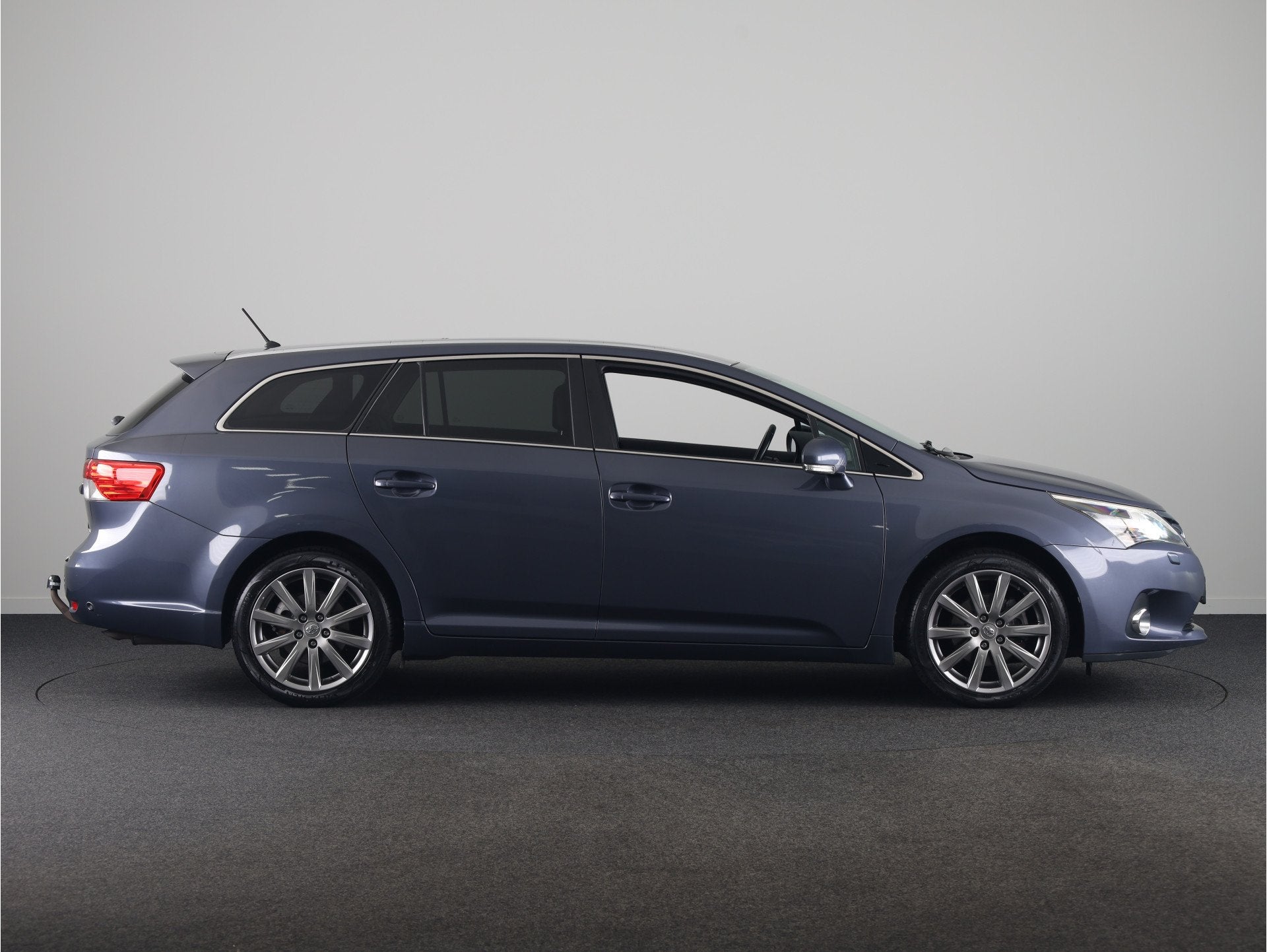 Toyota Avensis wagon 2.0 VVTi Executive Business | Trekhaak, Auto's, Beige, 4 cilinders, Blauw, 152 pk