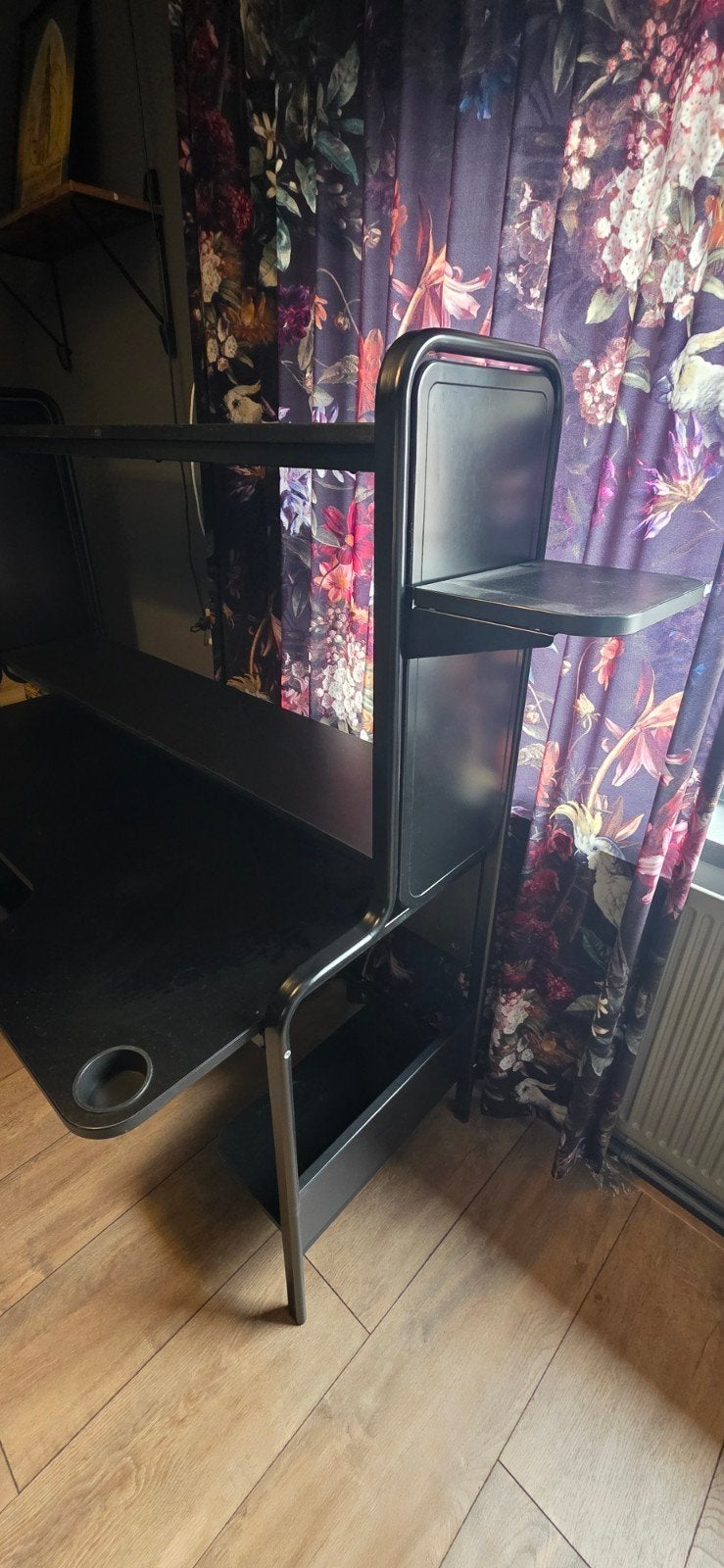 Game bureau Fredde Ikea, Huis en Inrichting, Bureaus, Ophalen, Gebruikt