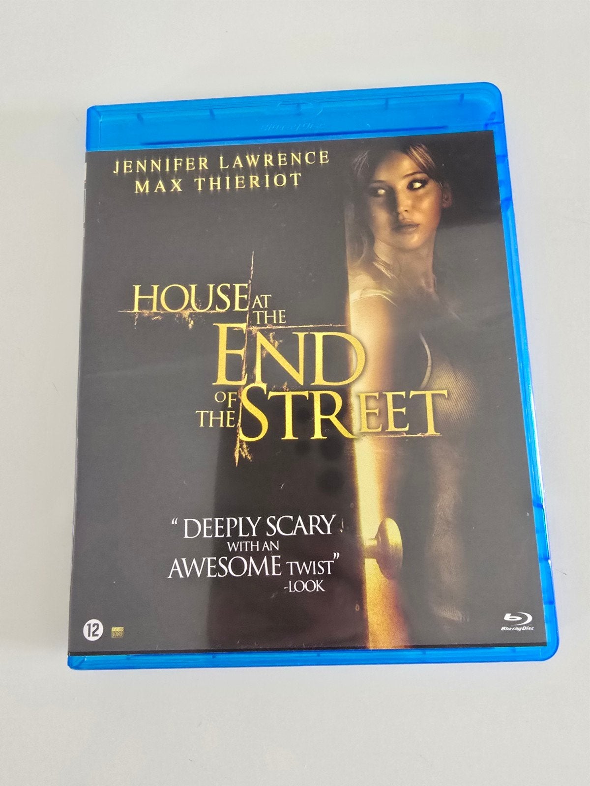 Blu-ray house at the end of the street, Cd's en Dvd's, Horror, Nederlands, Film, Ophalen of Verzenden