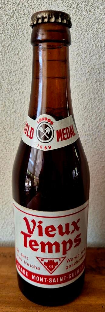 1969 volle 25 cl fles bier  VIEUX TEMPS GOLD MEDAL LONDON, Ophalen of Verzenden, Zo goed als nieuw, Flesje(s), Overige merken