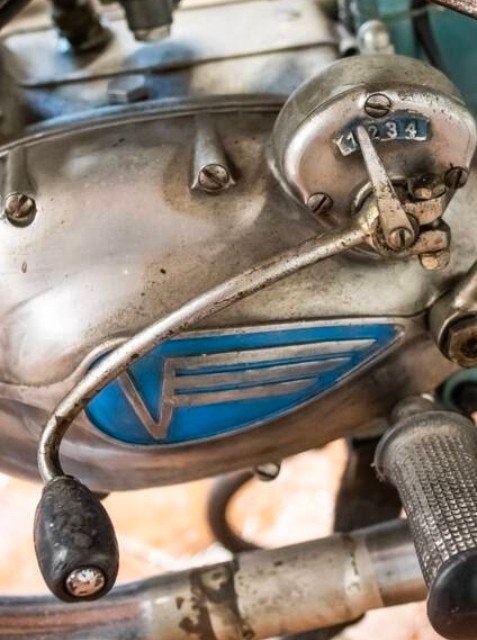 Gezocht: schakelpedaal victoria kr25/26, Motoren, Ophalen of Verzenden