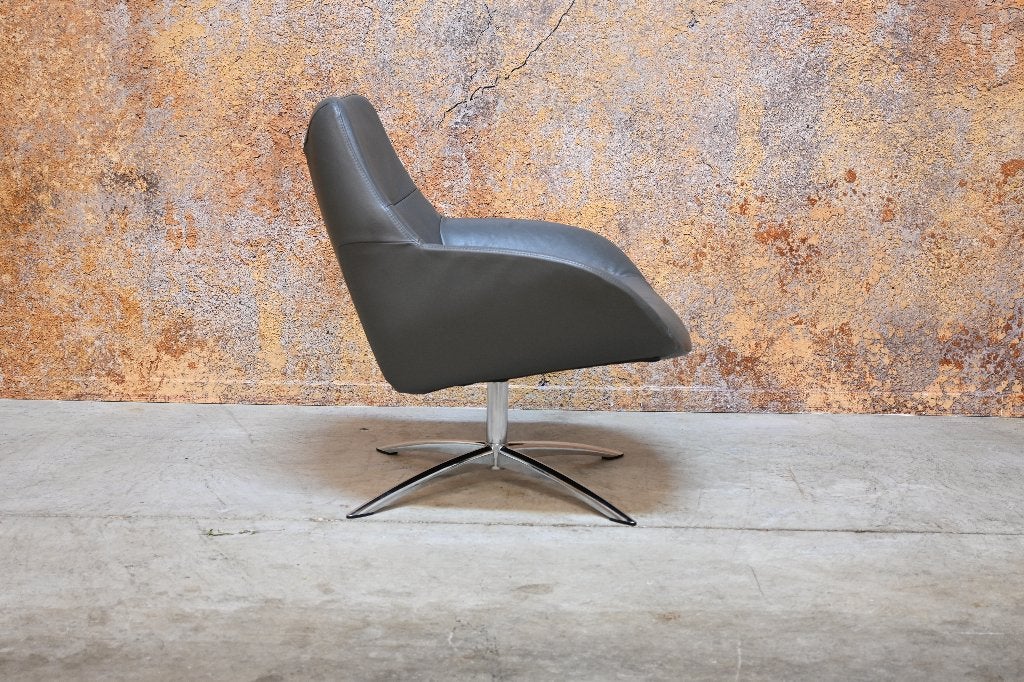 IZG staat fraaie grijze leren Topform draaifauteuil, Huis en Inrichting, Fauteuils, 75 tot 100 cm, Ophalen of Verzenden, Zo goed als nieuw