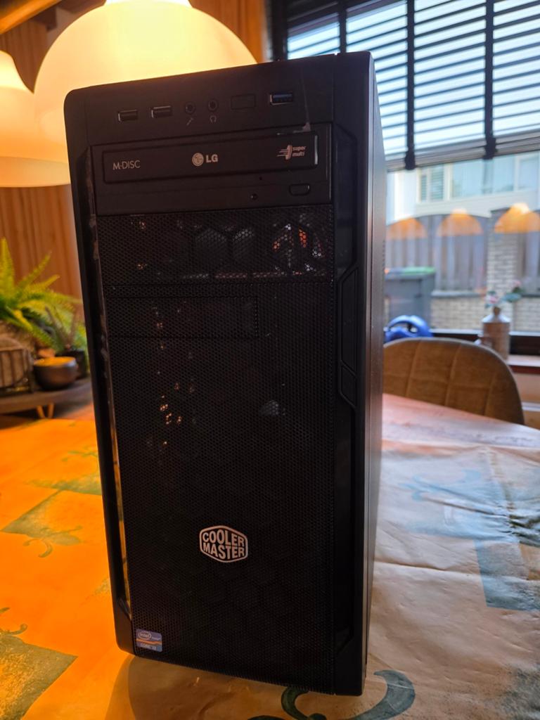 Desktop computer ZONDER harde schijf, Ophalen of Verzenden