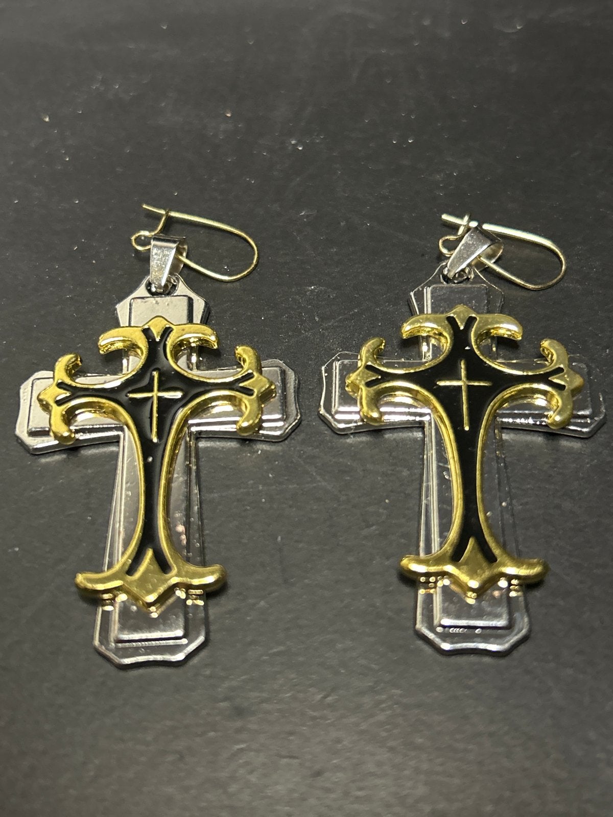 Oorbellen met kruisdesign - Zilver, goud en zwart, Sieraden, Tassen en Uiterlijk, Overige materialen, Verzenden, Zwart, Hangers