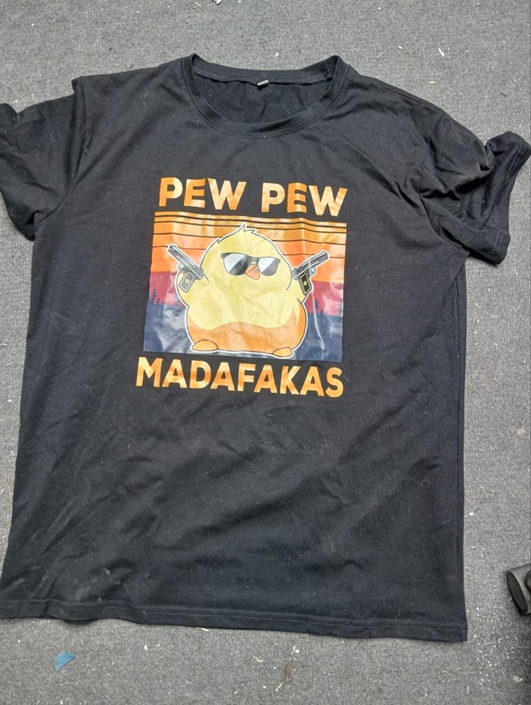 Zwart T-shirt met 'Pew Pew Madafakas' print - Maat XL, Ophalen of Verzenden, Zo goed als nieuw, Maat 56/58 (XL), Zwart