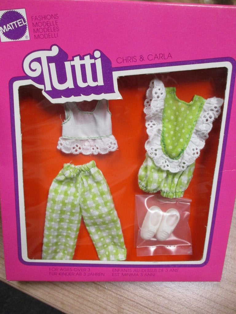 1976 Barbie/TUTTI CHRIS&CARLA Tiny Fashions NIEUW, Ophalen of Verzenden, Nieuw, Kleertjes