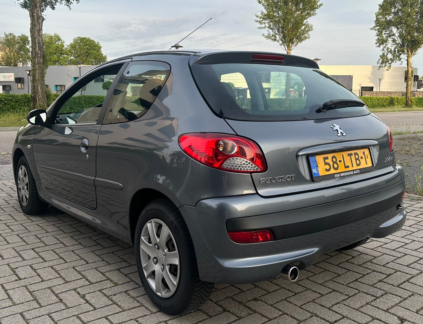 Peugeot 206+ 1.4 75 PK Airco/Cruisecontrol/Nap\Nieuw APK, Auto's, Peugeot, Voorwielaandrijving, 206+, Stof, 4 cilinders