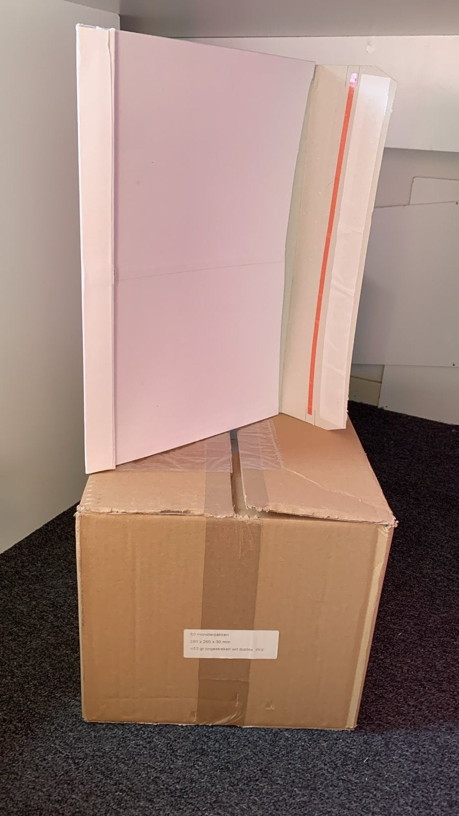 50 stuks verzend enveloppen voor brievenbuspakketjes, Diversen, Ophalen of Verzenden, Nieuw