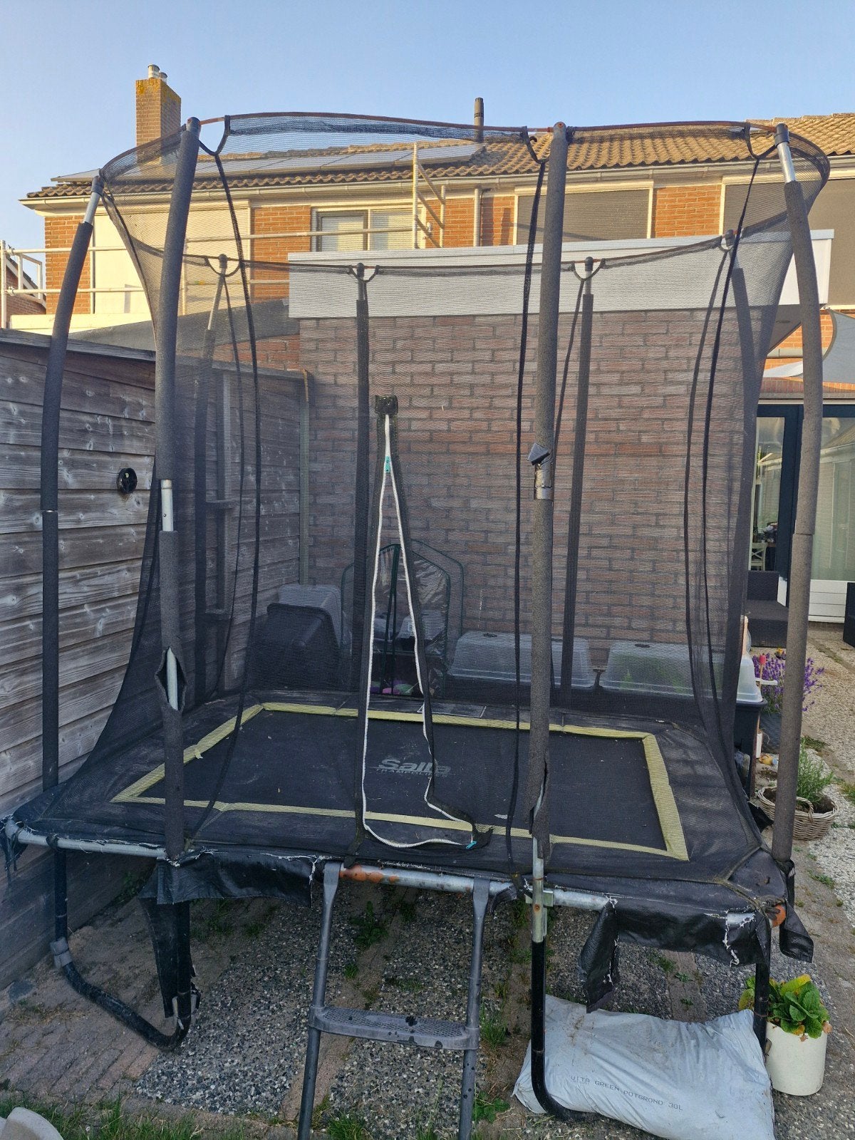 Salta Trampoline met Veiligheidsnet - Gebruikt, Kinderen en Baby's, Speelgoed | Buiten | Trampolines, Ophalen, Gebruikt