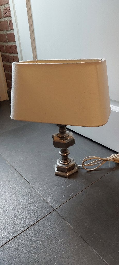 Mooi en handig, klassiek tafellampje met 'tinnen' voet, Huis en Inrichting, Gebruikt, 42 cm, Ophalen of Verzenden, Klassiek