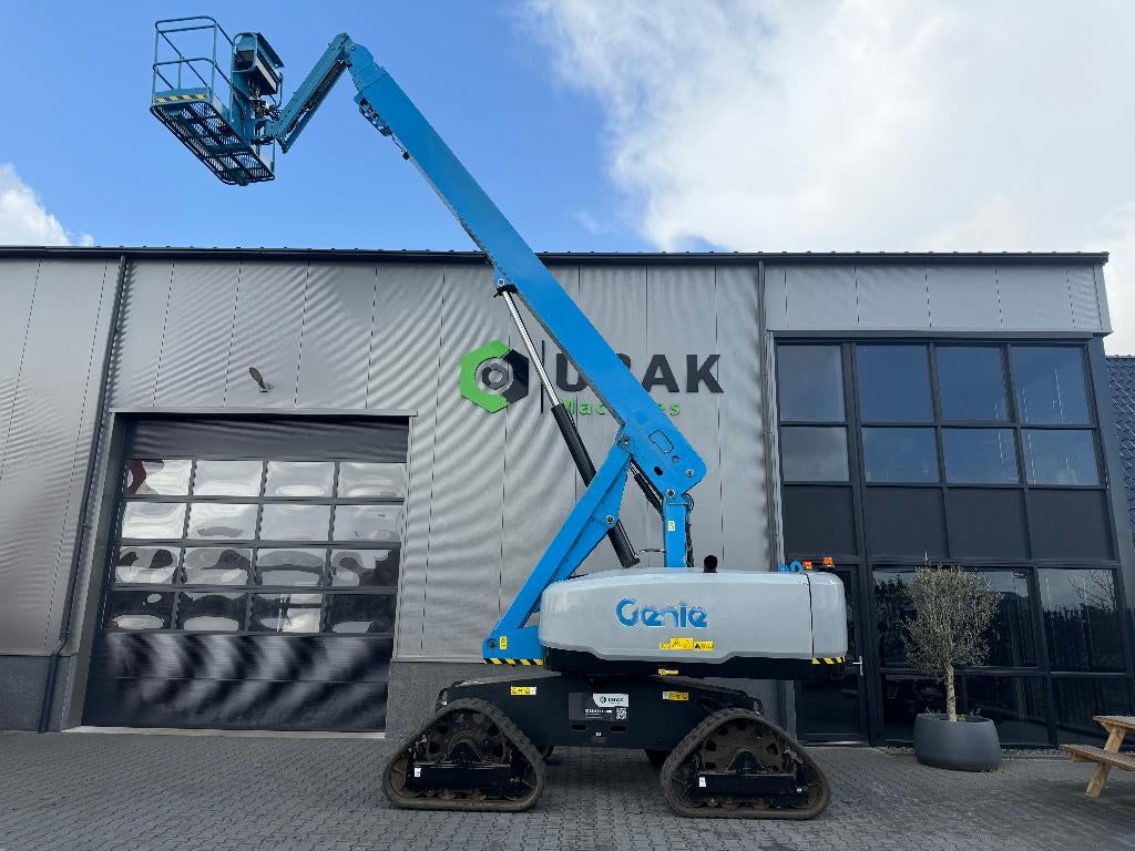 Genie S65 Trax