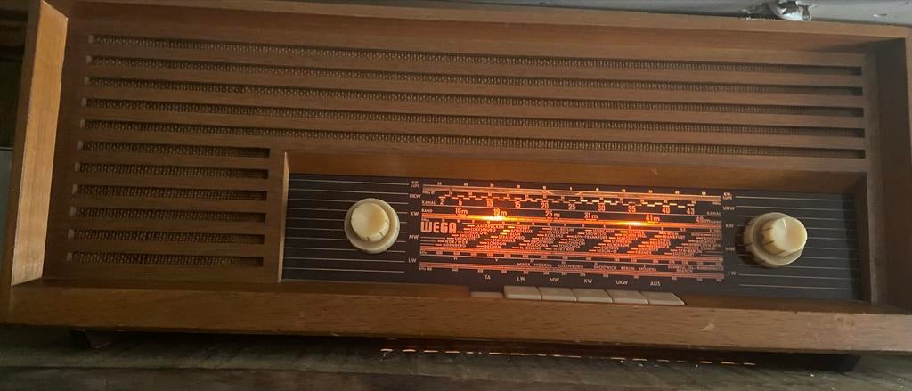 Vintage WEGA 119 buizenradio - Klassieke radio, Ophalen of Verzenden, Gebruikt, Radio