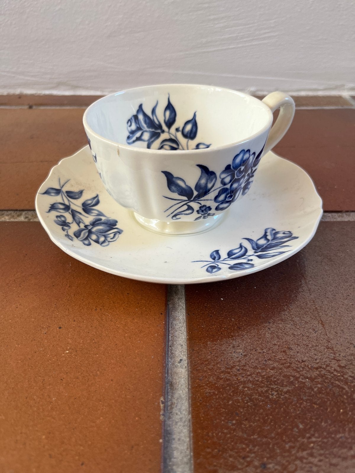 Antieke Petrus Regout Bouquet Bleu Kop en Schotel, Ophalen
