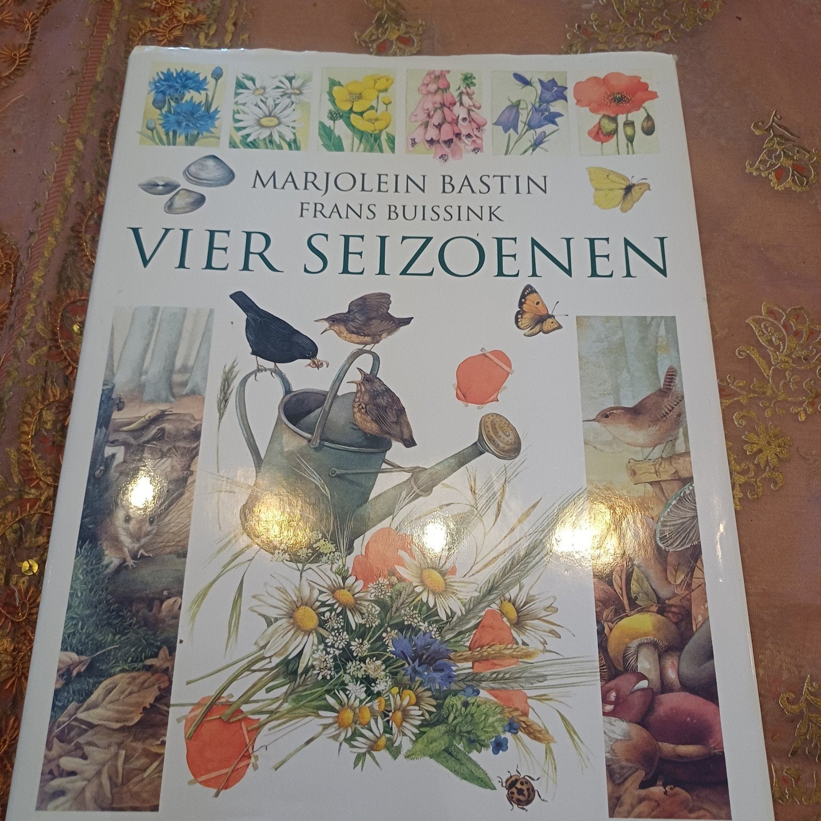 Marjolein Bastin - Vier Seizoenen (Natuurboek), Ophalen of Verzenden, Zo goed als nieuw, Natuur algemeen, Marjolein Bastin, Frans Buissink