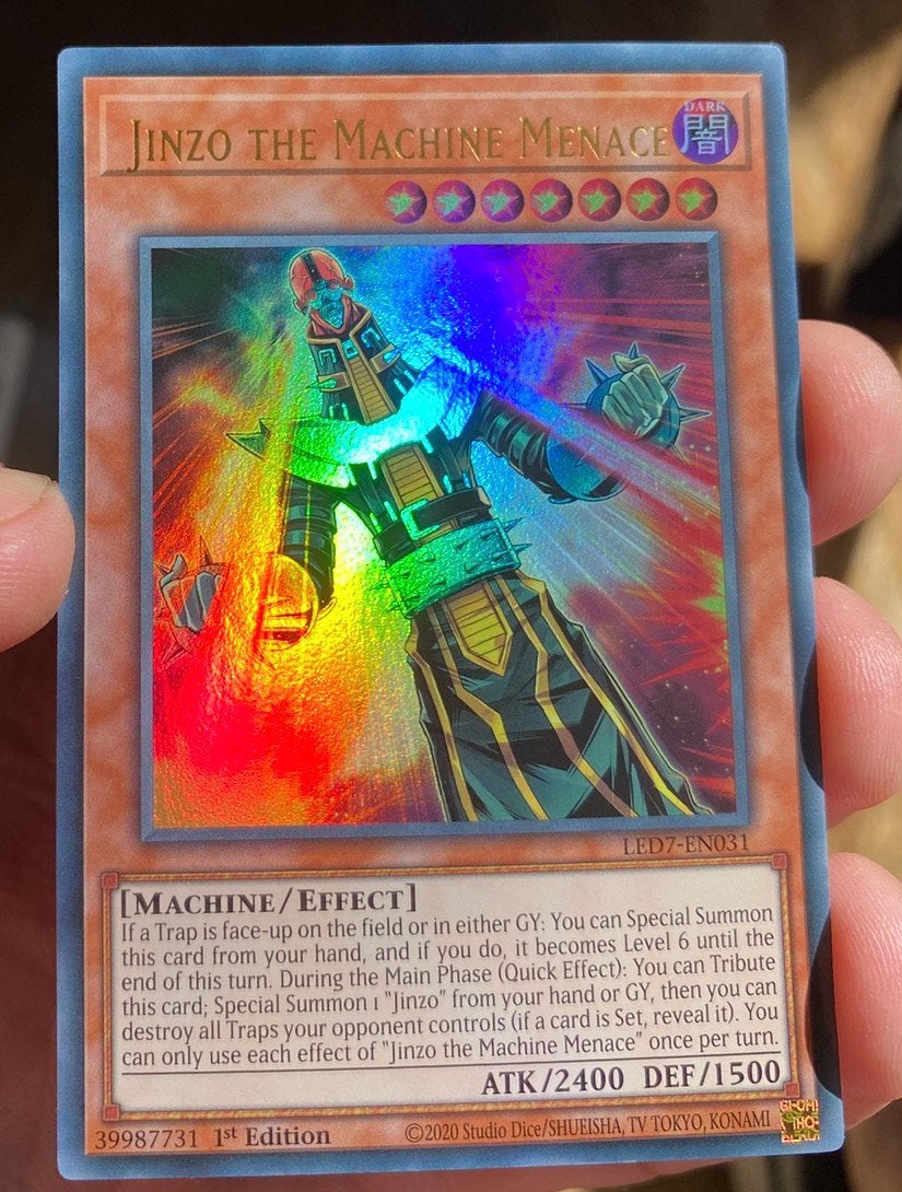 Yu-Gi-Oh! Jinzo the Machine Menace LED7 1st Edition !, Ophalen of Verzenden, Zo goed als nieuw, Losse kaart, Foil
